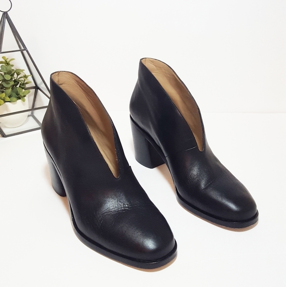 Pour La Victoire Shoes - Pour La Victoire Black Heels Size 9